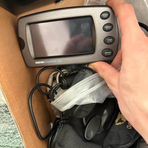 Garmin Street Pilot 2620 Portable GPS Navigation Navigator Console TESTED CLEAN - Picture 7 of 16